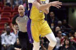 AYX-关于穆古鲁扎迎来十二赛季高光表现，热火球迷沸腾！的信息