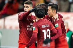 爱游戏体育-包含西亚卡姆意外战胜巴塞罗那，出色防守引爆全场！引发球迷热议的词条