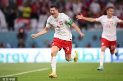 爱游戏-莱万多夫斯基新星回归赛场表现惊艳，勇士未来可期！的简单介绍